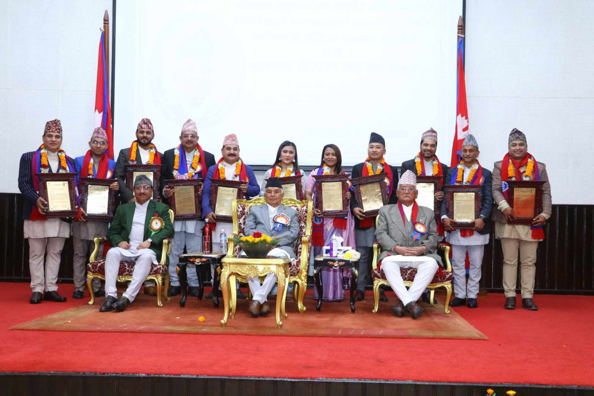 राष्ट्रपति पौडेलद्वारा ‘नातिकाजी राष्ट्रिय स्रष्टा सम्मान तथा पुरस्कार’ प्रदान