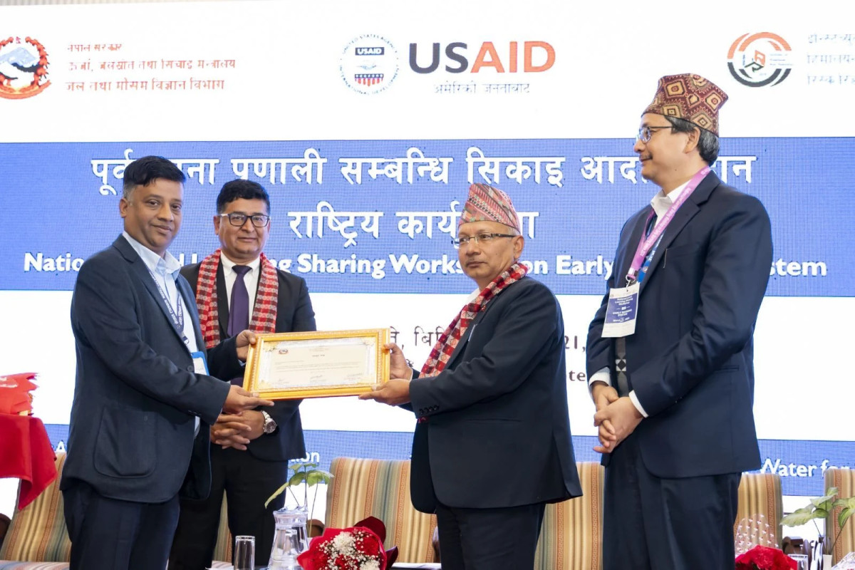 विपद् जोखिम न्यूनीकरणमा भूमिका खेल्दै आएको नेपाल टेलिकम सम्मानित