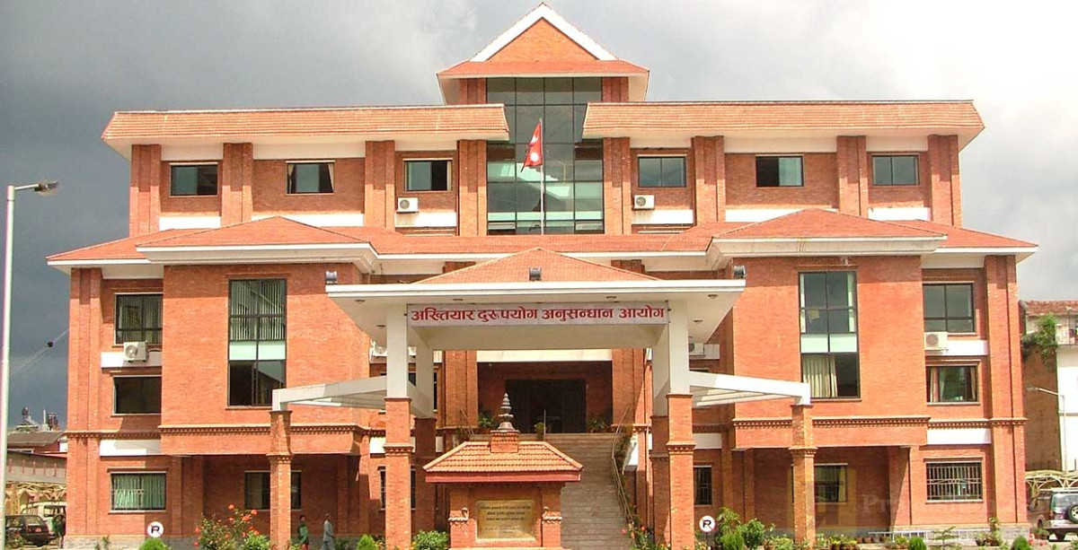 उपसचिवविरुद्ध करोड बढीको भ्रष्टाचार मुद्दा दायर