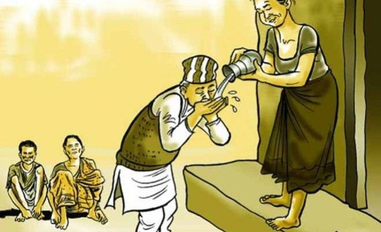 दलितले छाेएकाे खाएपछि बहिस्करणमा परेका बृद्दालाइ १ लाख क्षतिपुर्ति