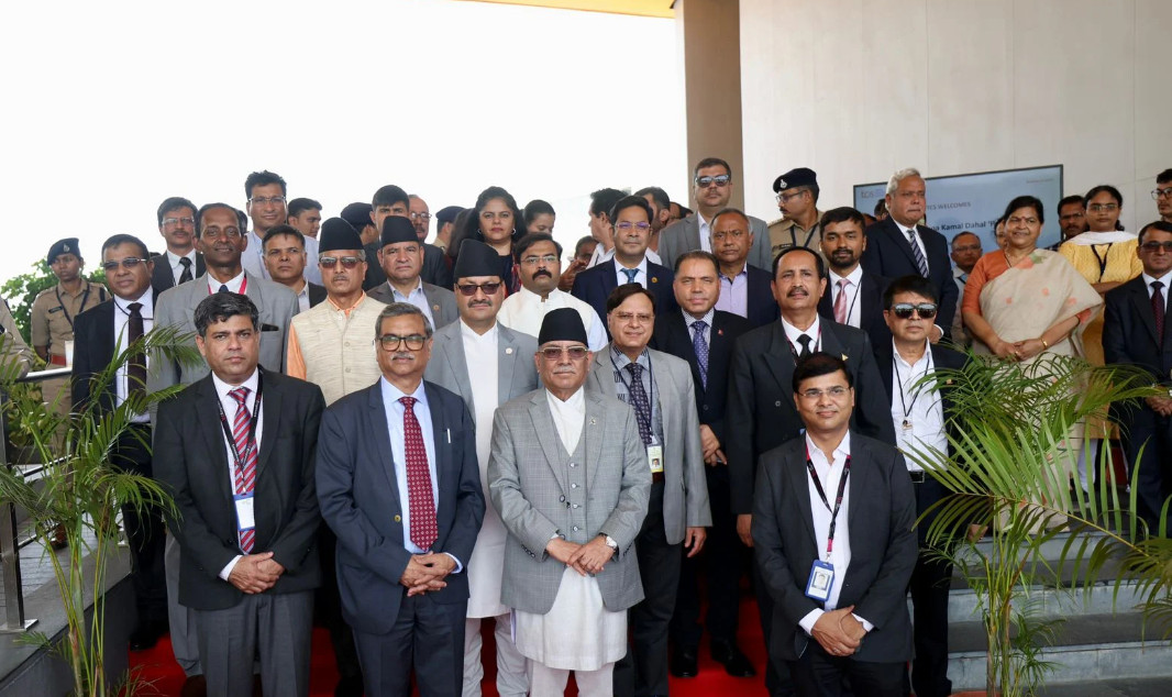 सूचना प्रविधि क्षेत्रमा लगानी गर्न भारतीय व्यवसायीलाई प्रधानमन्त्रीको आग्रह