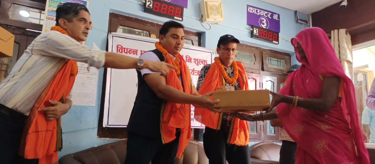 मिर्चैया वितरण केन्द्रद्वारा विपन्न घर–परिवारलाई निःशुल्क विद्युत मिटर वितरण