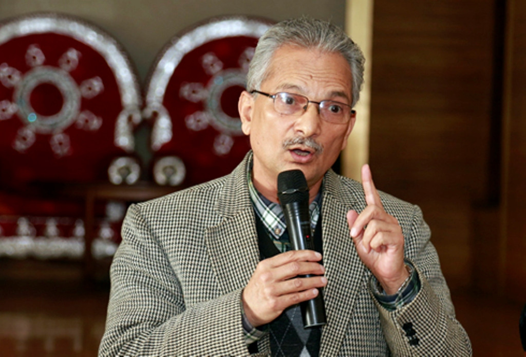 कोशी सरकारबारे बाबुरामको प्रस्तावः मध्याबधिमा जाऊ !