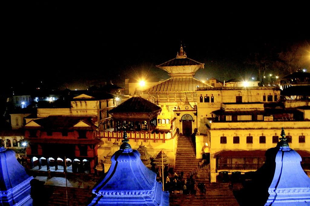 पितृको सद्गतिका लागि महादीपदान गर्न पाशुपत क्षेत्रमा लाखौं भक्तजन