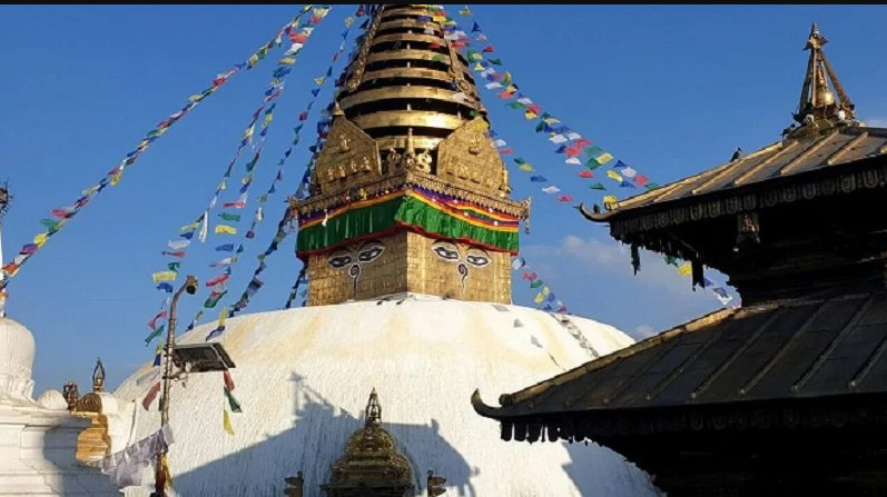 स्वयम्भूको गजुर जीर्णोद्वार सुरु