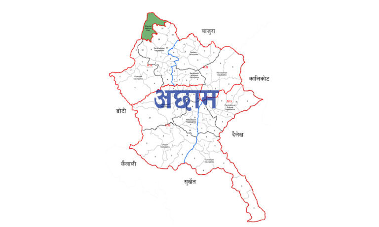 अछाममा मलामी बोकेको ट्याक्टर दुर्घटना, एकको मृत्यु, ३३ जना घाइते