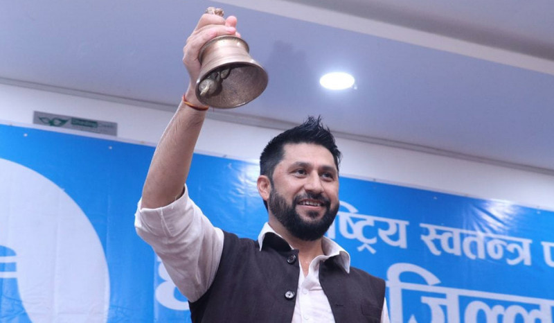 निर्धारित समयमै संसद चल्नुपर्छ, तीन दलको बन्धक हुन सक्दैन : रवि लामिछाने