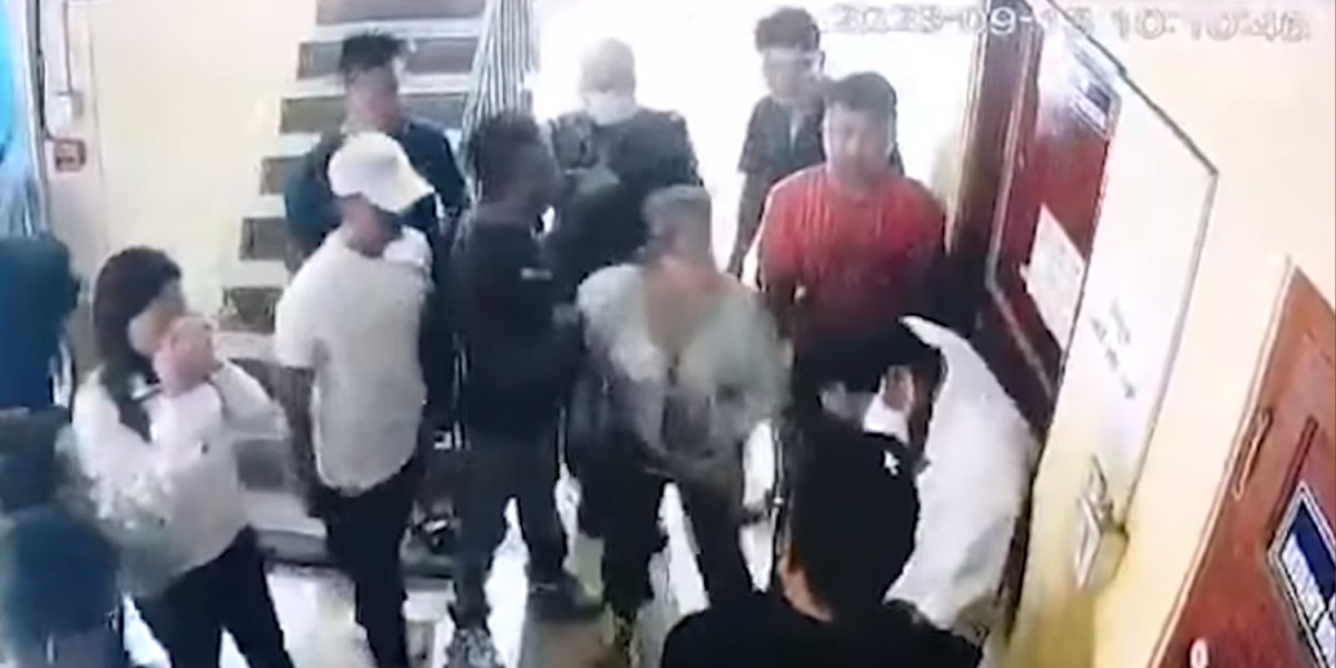 डाक्टर कुटपिटमा संलग्न चार जना पक्राउ