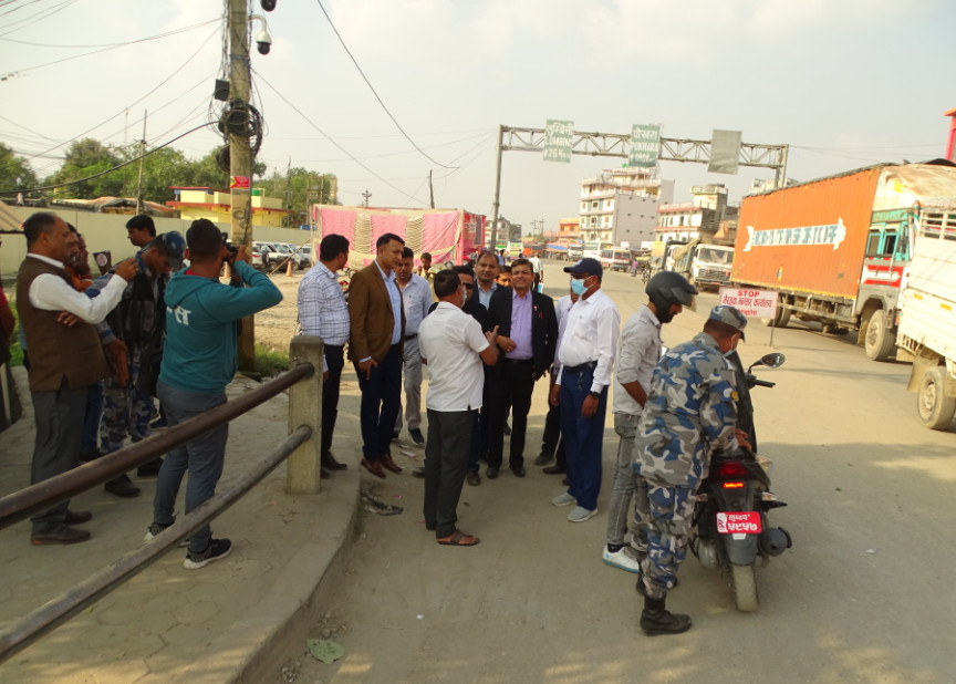 भन्सार नाका कडाई र ब्यबस्थित गराउन बेलहियामा सिमामा उधाेगीकाे टिम
