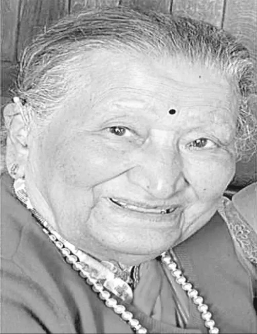 निर्माता तथा अभिनेता विनोद मानन्धरलाई मातृशोक