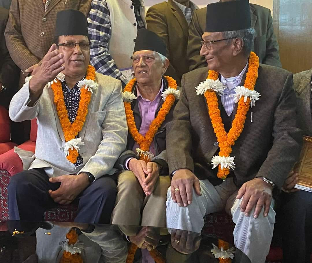 तीन सर्जकहरू पुरस्कृत