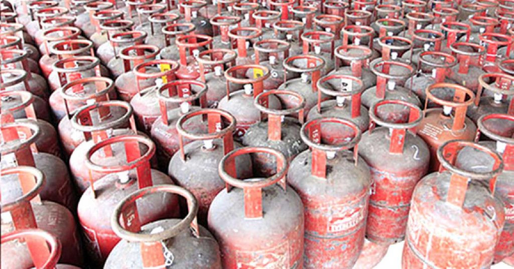 घट्दै खाना पकाउने ग्यासको खपत