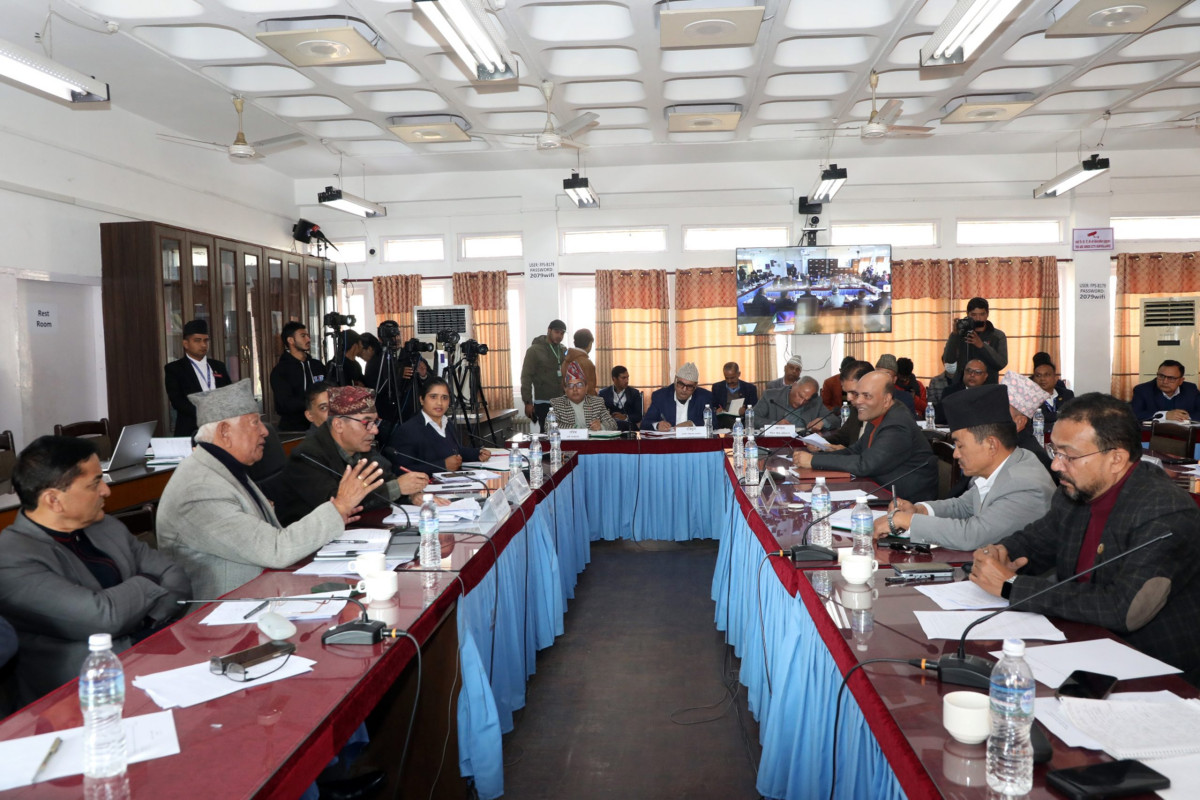 धितोपत्र बोर्डका अध्यक्ष हमालको सम्पत्ति छानबिन गर्न निर्देशन