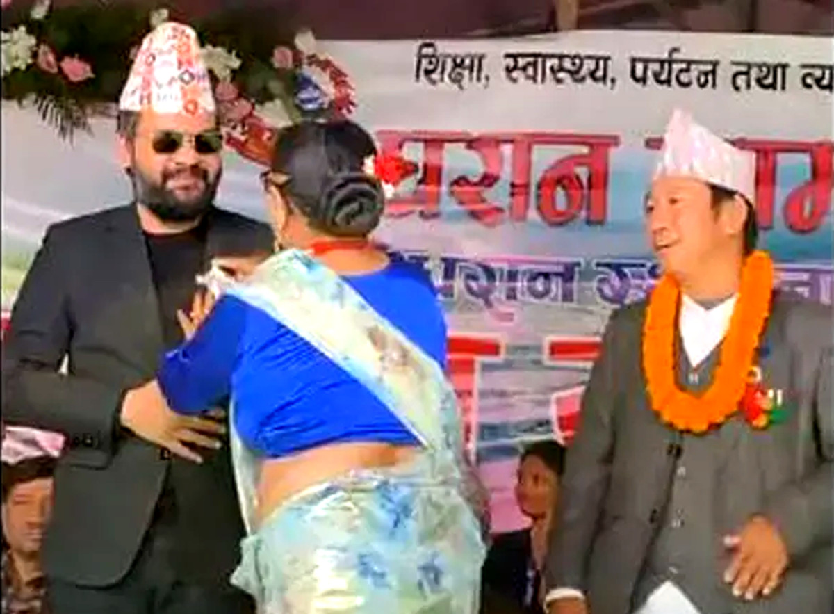 प्रधानमन्त्री प्रचण्डलाई बोलाउने प्रयास असफल भएपछि मेयर बालेन्द्र बने ‘धरान डे’ अतिथि