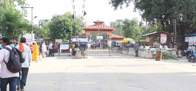 सर्लाहीको त्रिभुवननगर नाकाबाट व्यापक तस्करी