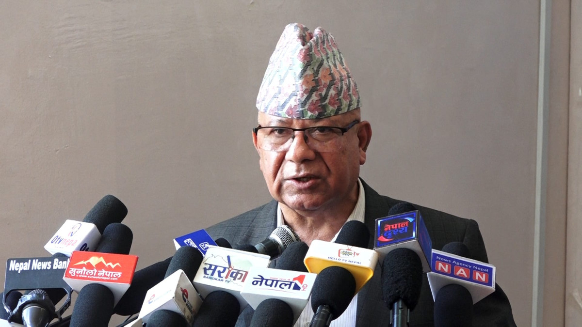 गठबन्धनमा उलटफेर ल्याउने एमालेको प्रयास असफल बनाइयोः माधव नेपाल