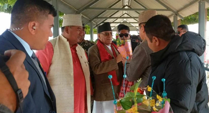 वीरगन्ज पुगे प्रधानमन्त्री प्रचण्ड