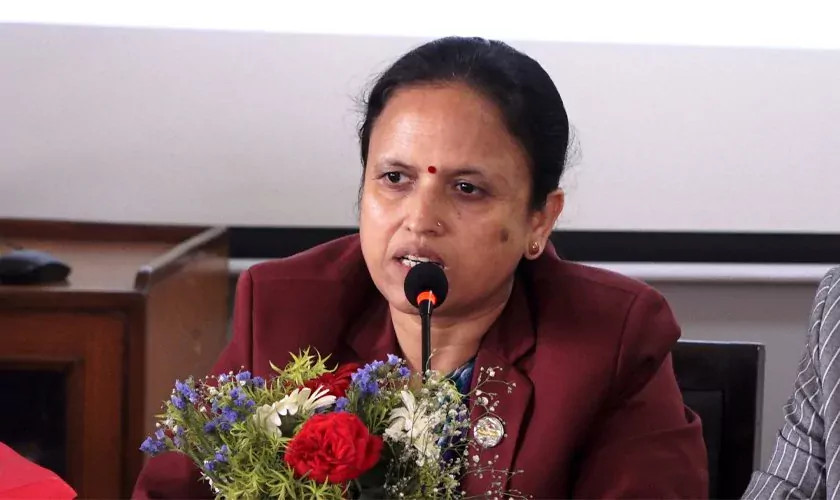 सरकारले आम सञ्चार क्षेत्रको पुनःसंरचना गर्न खोजिरहेको छः मन्त्री शर्मा