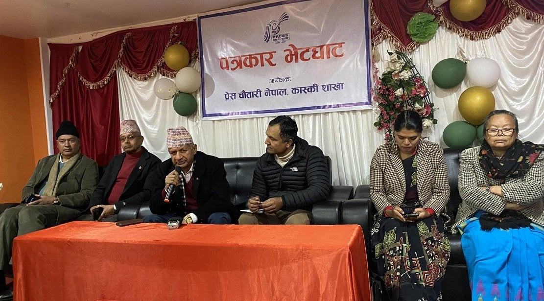 एमालेले सरकार बदल्न छलफल गरिरहेको छ: ज्ञवाली