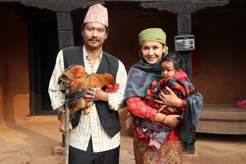 ‘सिटामोल’ मा गाउँले गेटअपमा देखिँदै सौगात र बेनिशा