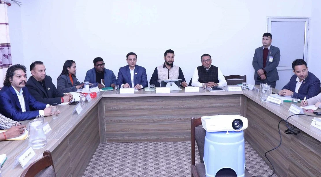 प्रधानमन्त्रीलाई विश्वासको मत दिन सांसदलाई रास्वपाको ह्वीप