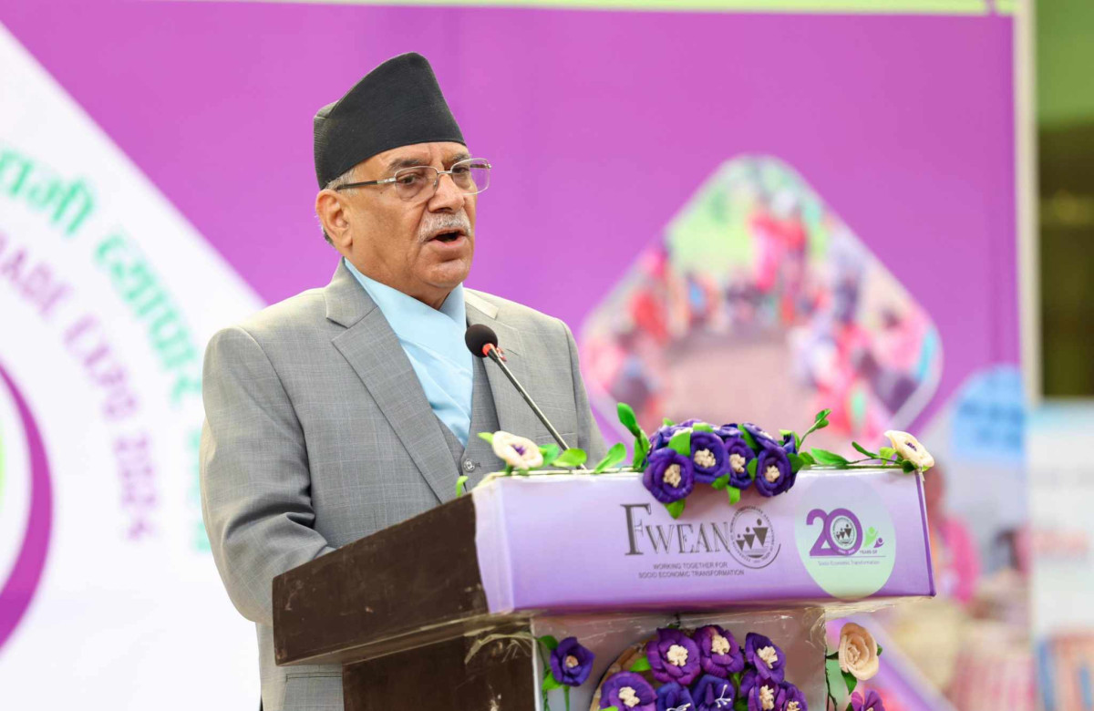 हतारिएर कम्युनिस्ट एकता गर्ने पक्षमा छैनौँ :  प्रधानमन्त्री प्रचण्ड