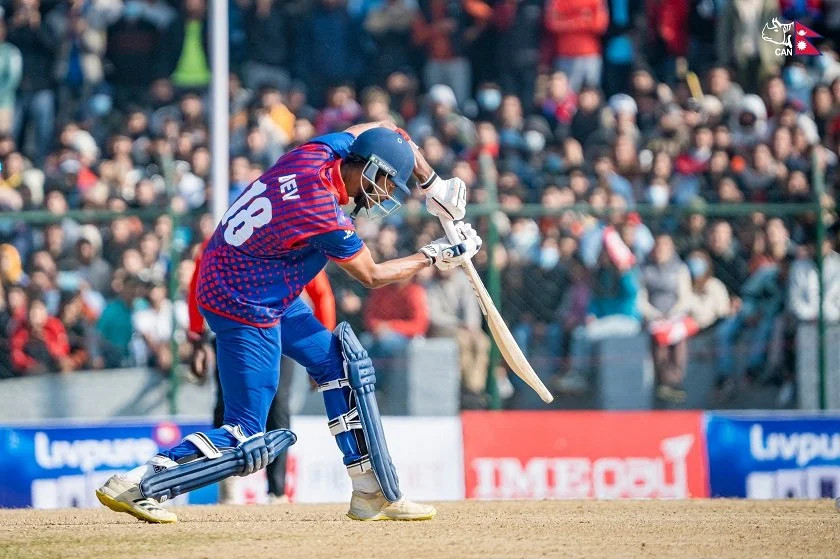 नेपालले तेस्रो विकेट गुमायो