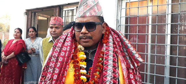 सुदूरपश्चिमको मुख्यमन्त्रीमा नाउपाका लक्ष्मणकिशोर चौधरीको दाबी पेस