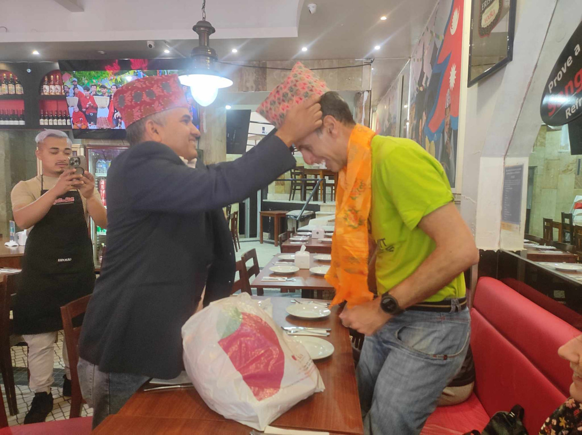 हिमाली क्षेत्रमा प्लास्टिक निषेध गर्न पाेर्चुिगस पर्वताराेहीकाे आग्रह
