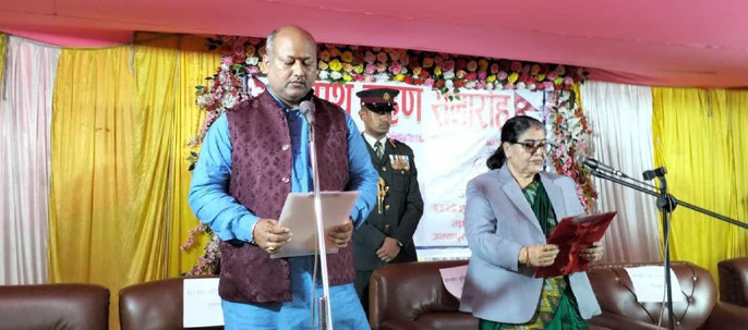 मधेस प्रदेशका मुख्यमन्त्री सतिश सिंहले लिए शपथ