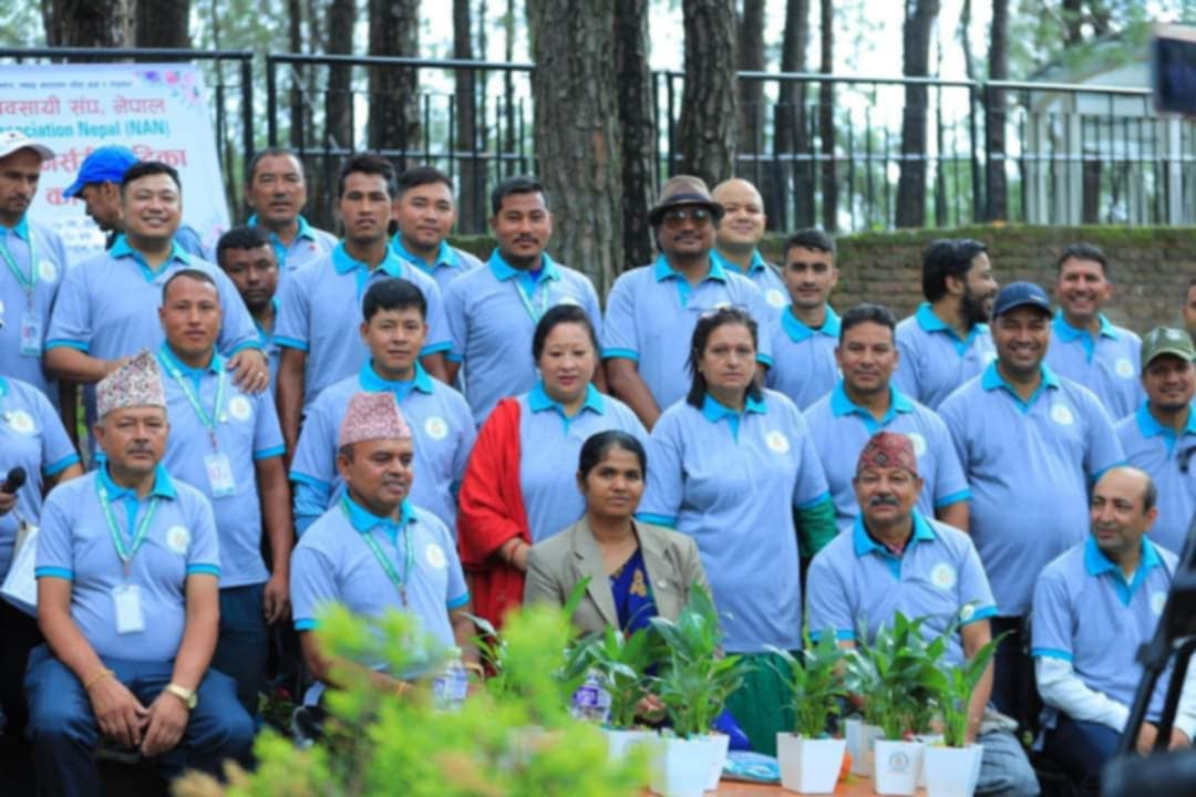नर्सरी व्यसायीसघद्वारा  शहिदपार्कमा नर्सरी बाटिका उद्घाटन
