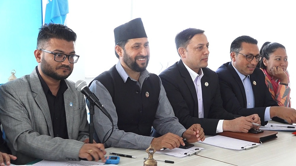 महामन्त्री निस्किन खोजेपछि रविले गरे बैठक स्थगित