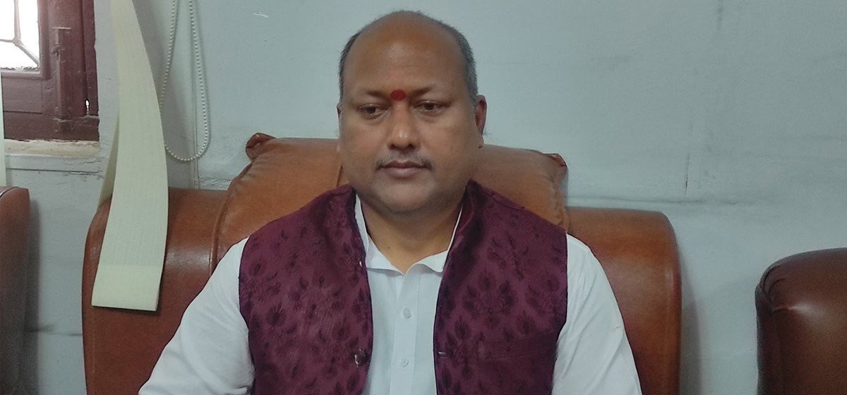 मधेसका मुख्यमन्त्री सिंहलाई पार्टीले सोध्यो स्पष्टीकरण