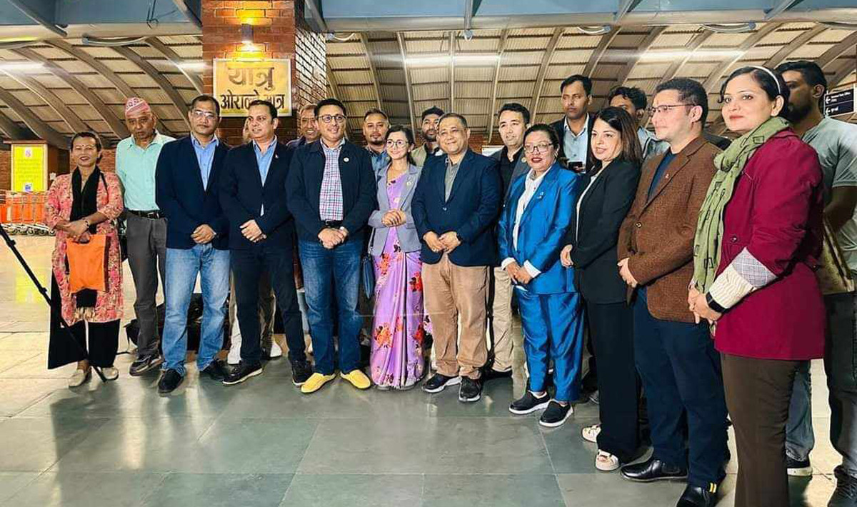 रविविरुद्ध पक्राउ पुर्जी जारी हुँदै गर्दा स्वर्णिमसहित रास्वपाका १४ नेता चीनमा