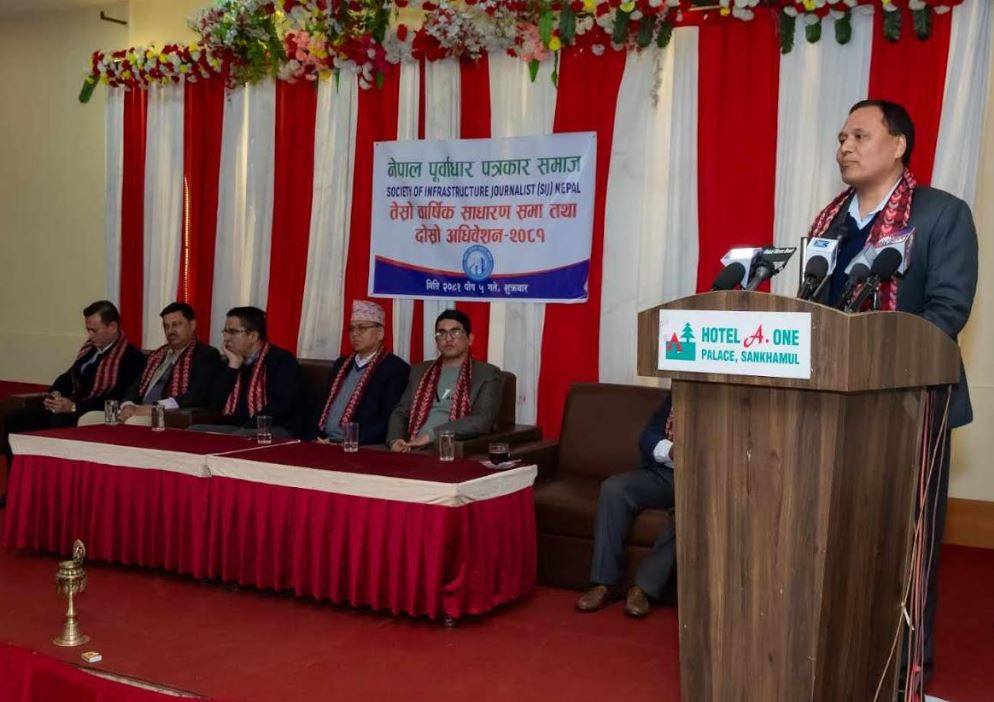 लोडसेडिङ हुँदा खुसी हुनेले नै हल्ला फैल्याए : कुलमान घिसिङ