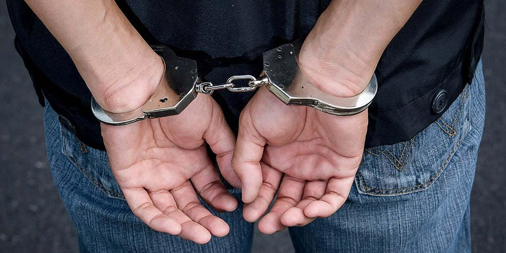 राष्ट्रिय किताब खानाका शाखा अधिकृत धनेश्वर प्रसाईं घुससहित पक्राउ