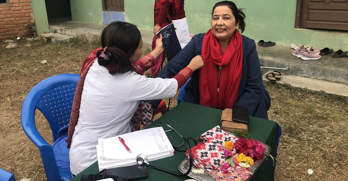 रसुवामा निःशुल्क स्वास्थ्य शिविर, बाह्र जनाको पाठेघरमा समस्या