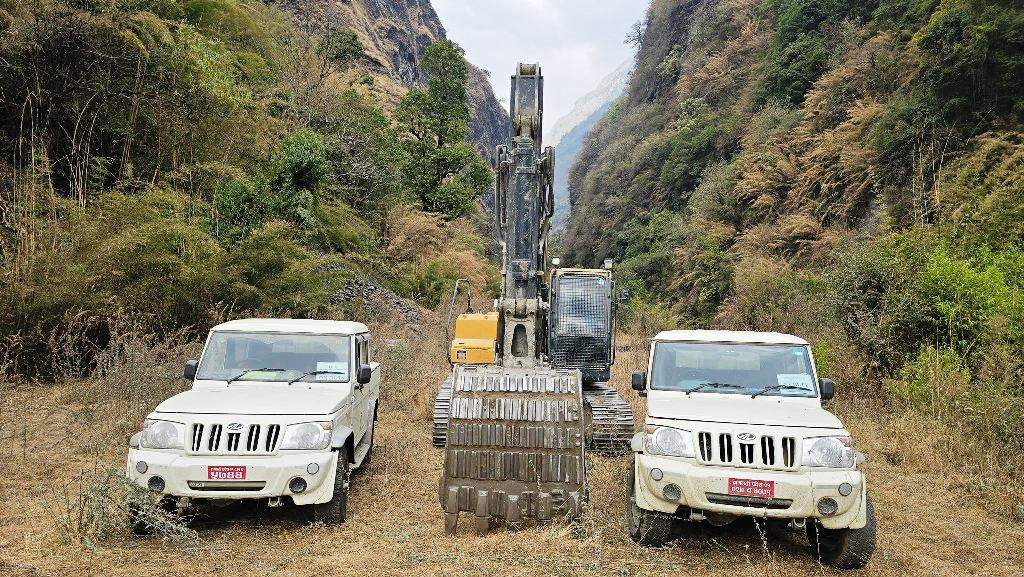 धवलागिरिको दुर्गम बस्ती बगरमा सडक पुग्यो