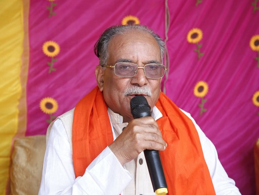 बालेनको घर पुगेर प्रचण्डले भने– रमाइलो भएको छ, सबै मिलेर देश बनाउनुछ