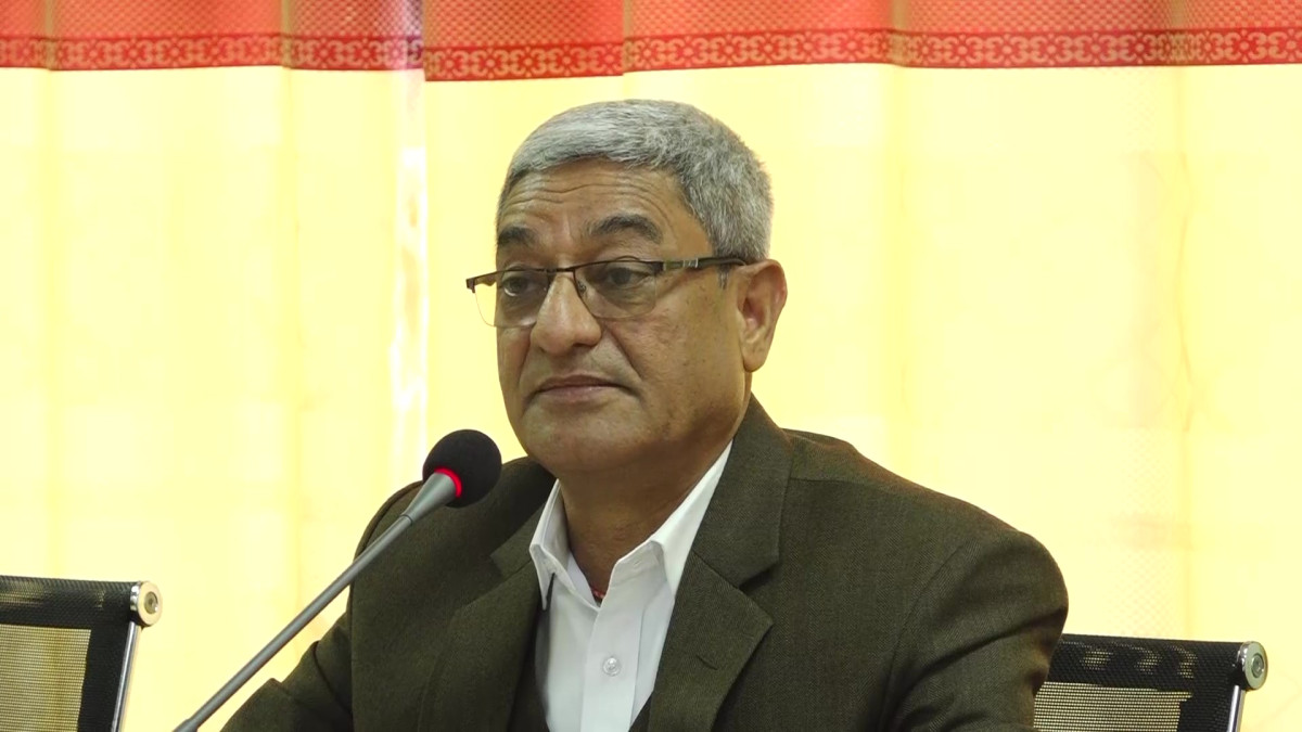बैतडी पुगेर गृहमन्त्रीले लिए शान्तिसुरक्षाबारे जानकारी