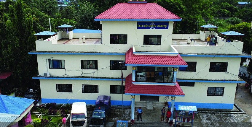 पोखराबाट अपहरणमा परेकी अमेरिकी वृद्धाकाे मकवानपुरमा उद्धार