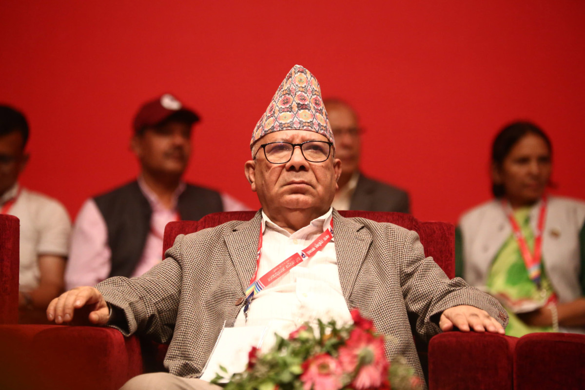 ‘ज्ञानेन्द्र, गिरिजाप्रसाद र मैले गणतन्त्रका लागि हस्ताक्षर गरेपछि प्रचण्ड जोडिन आइपुगे’