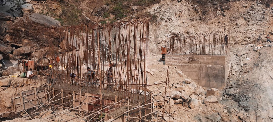 सगरमाथा क्षेत्र जोड्ने मोटरेवल पुलको निर्माण कार्य ८० प्रतिशत सम्पन्न