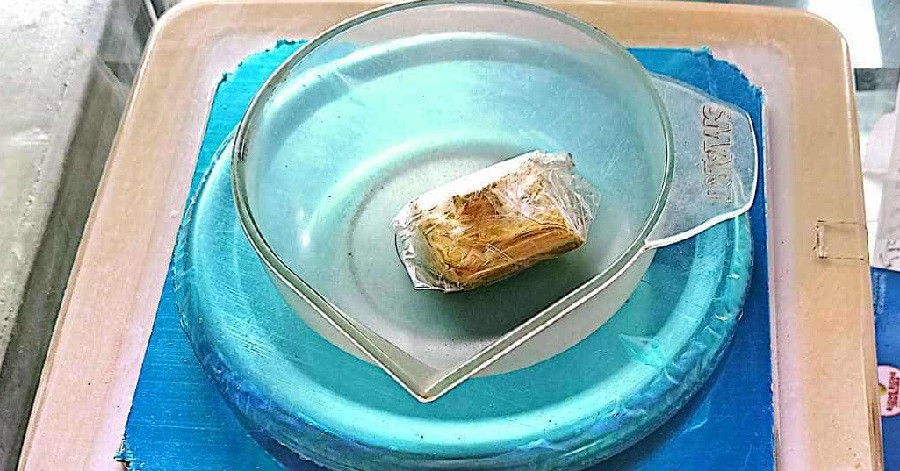 अवैध सुनसहित एक जना पक्राउ
