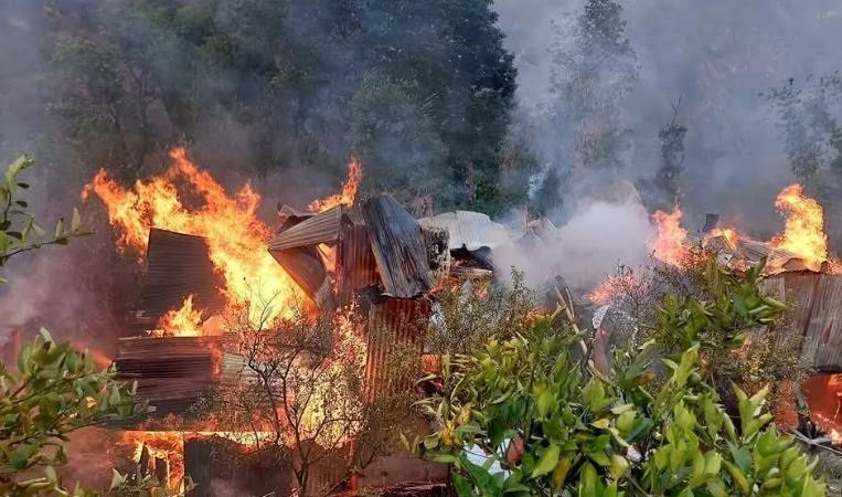 रामेछापमा आगलागी हुँदा एउटा घर जल्यो, एक जना घाइते
