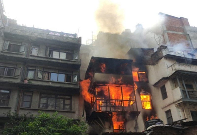 काठमाण्डौको मखनटोलको आगलागी निभ्यो