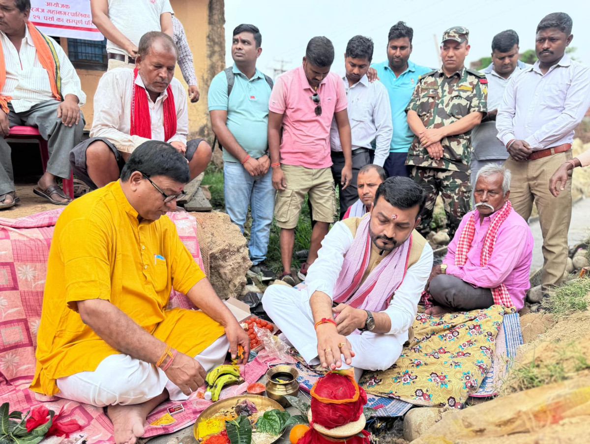 वीरगञ्जको परवानीपुरदेखि पटेलनगर क्षेत्रमा जल निकासी प्रणालीमा सुधार हुन्छ : मन्त्री यादव