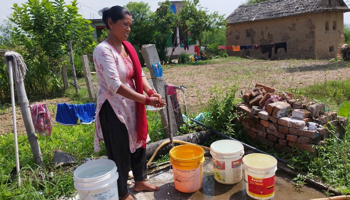 घरघरमा पानीका धारा पुर्‍याउँदै स्थानीय सरकार