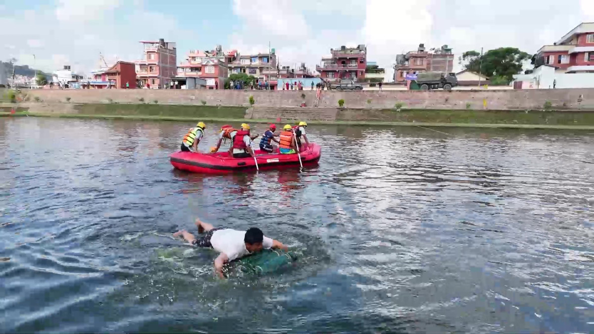 भक्तपुरमा गरियो विपद् प्रतिकार्य तथा जल उद्धार अभ्यास