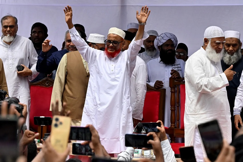 बङ्गलादेशमा सबैभन्दा ठूलाे धार्मिक दलमाथिकाे प्रतिबन्ध हट्यो